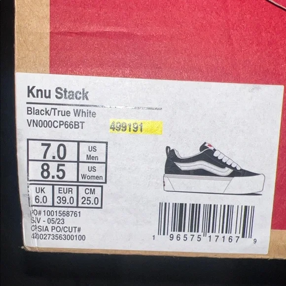 Vans Black and White Platform Old Skool Sneakers - Picture 5 of 5